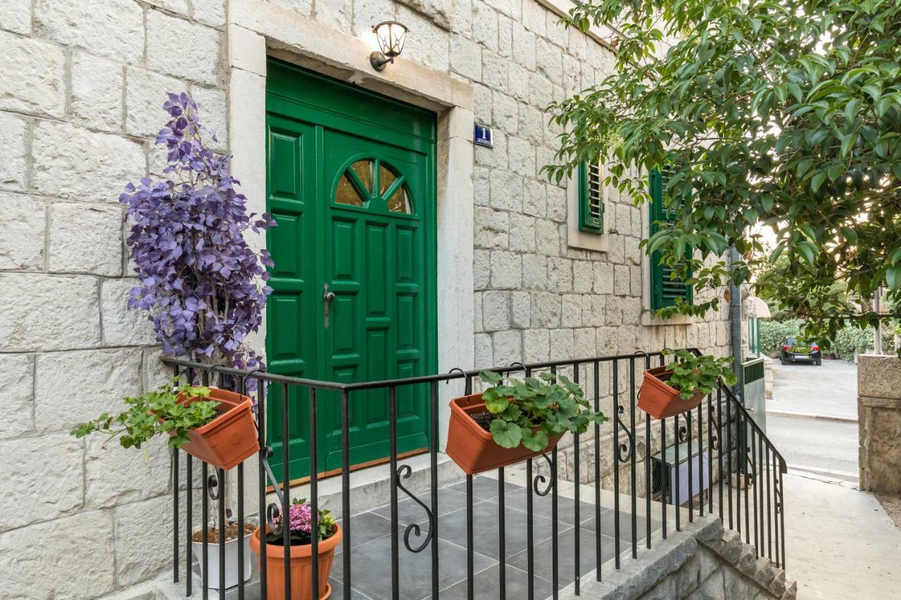 Seabed Rooms&studio Appartement *
